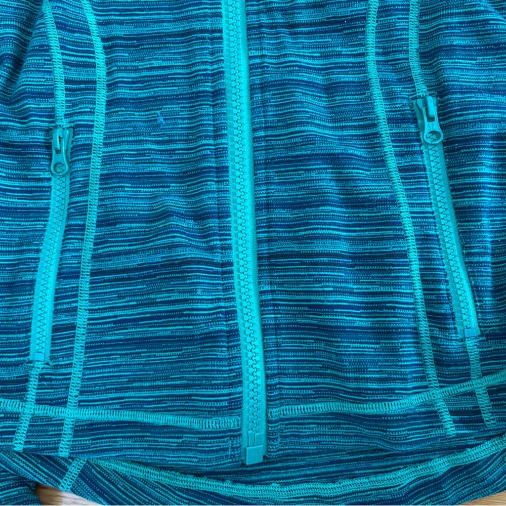Lululemon jacket - Picture 4 of 4